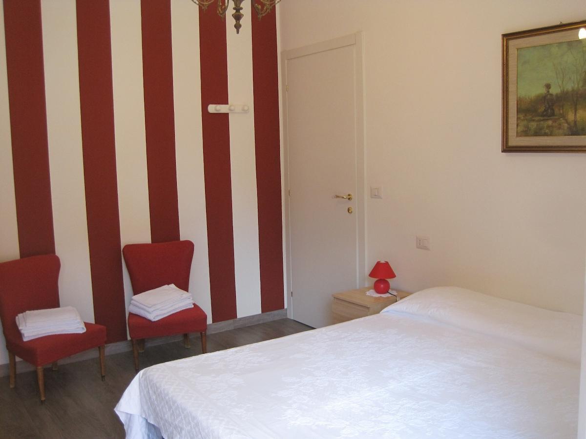 Bed And Breakfast Lo Scrigno Polinago Rom bilde