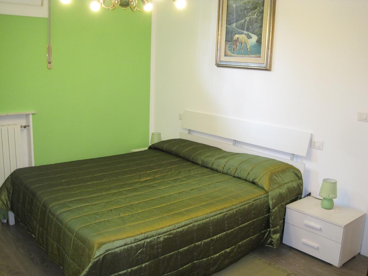 Bed And Breakfast Lo Scrigno Polinago Rom bilde